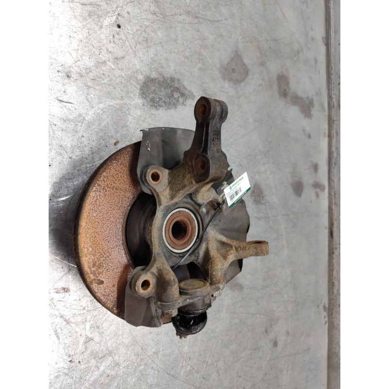 Recambio de mangueta delantera derecha para hyundai accent (mc) gl referencia OEM IAM - Blanco 4