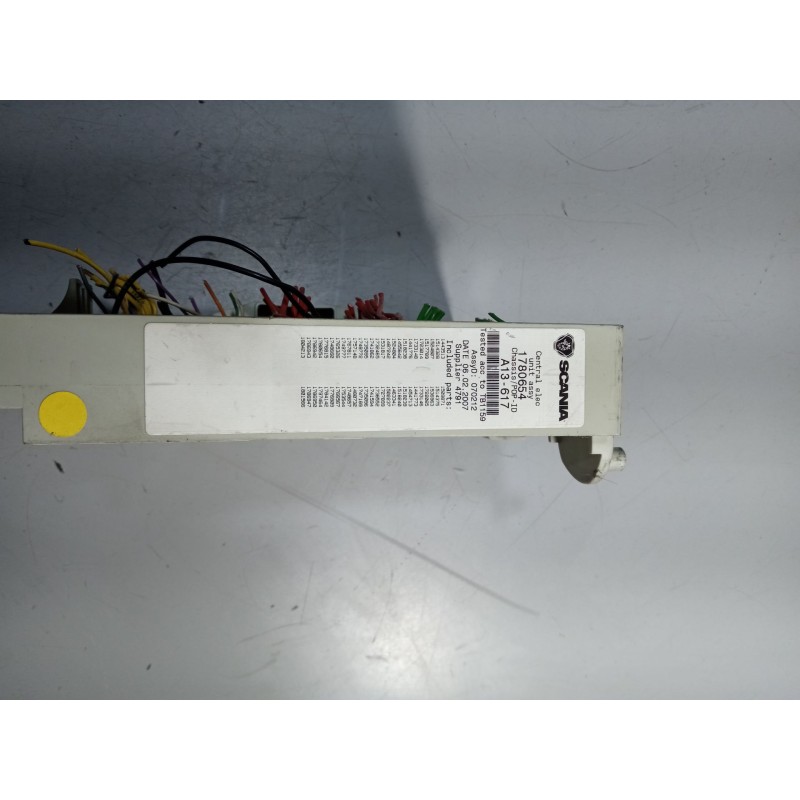 Recambio de caja reles / fusibles para scania r i r 480 referencia OEM IAM 1537850 - Blanco 4