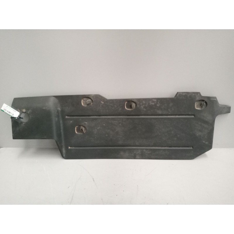 Recambio de molduras delanteras para volvo fh xxx referencia OEM IAM 82446615  