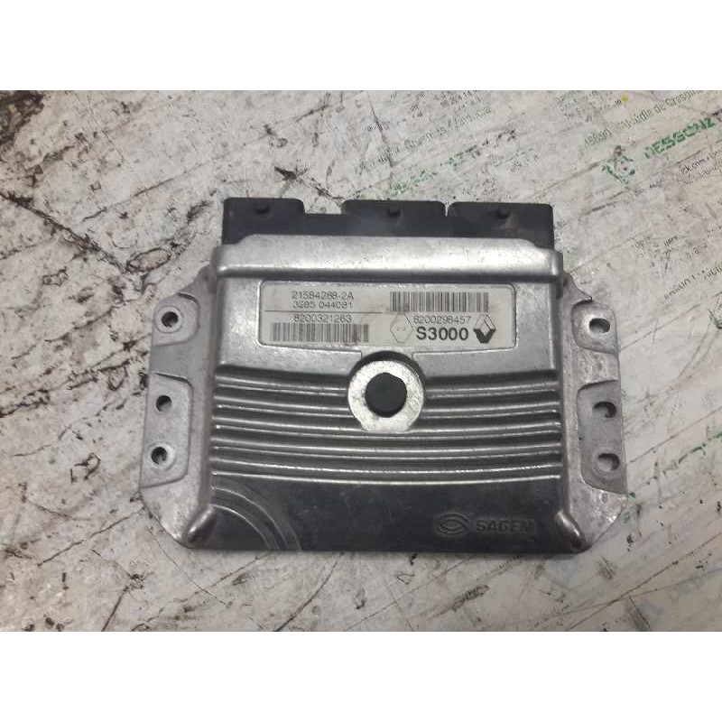 Recambio de centralita motor uce para opel combo (corsa c) familiar referencia OEM IAM 215842882A 8200321263 3285044081 - Gris