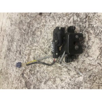 CERRADURA MALETERO / PORTON 4 PINS 