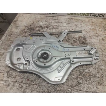 ELEVALUNAS DELANTERO DERECHO 824802D061AX 