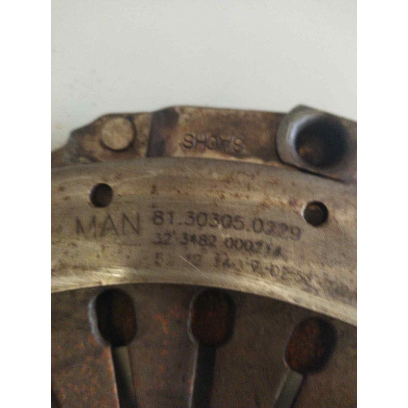 Recambio de maza embrague para man tgx 18.440 fg / 4x2 bl xl referencia OEM IAM 81303050229 - Amarillo 2