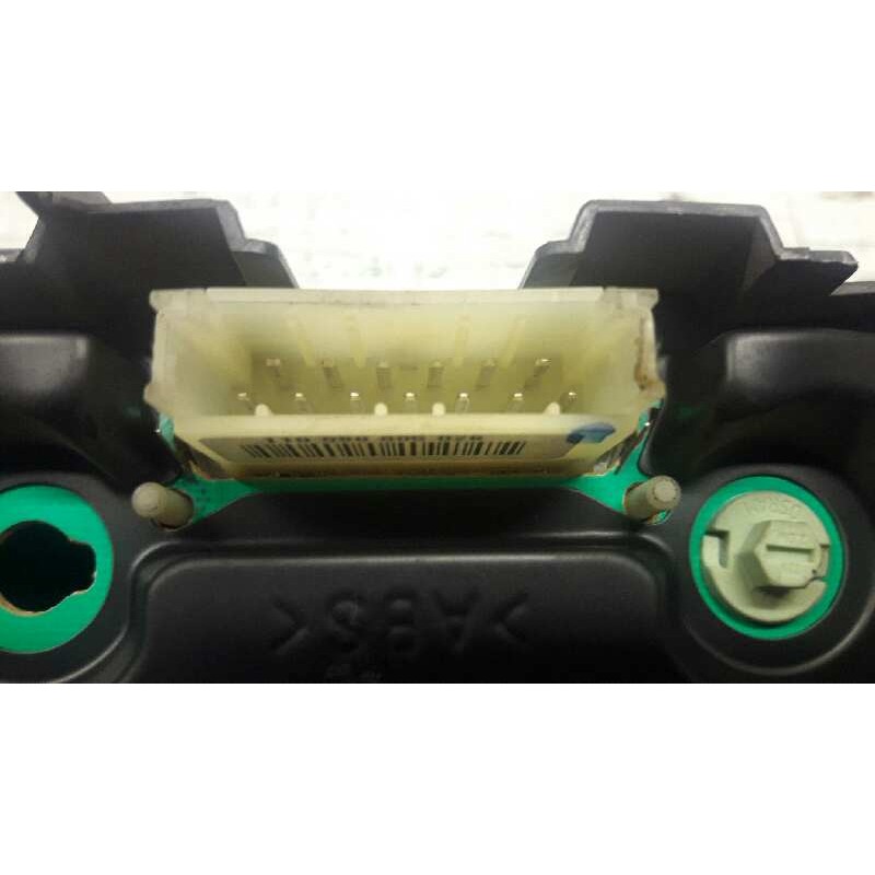 Recambio de cuadro instrumentos para opel corsa c referencia OEM IAM 13173355WJ - Rojo 4