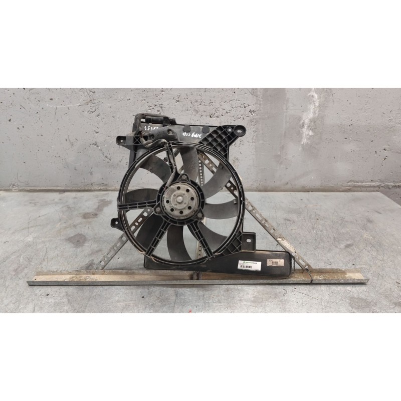 Recambio de electroventilador para opel meriva blue line referencia OEM IAM 52406445  