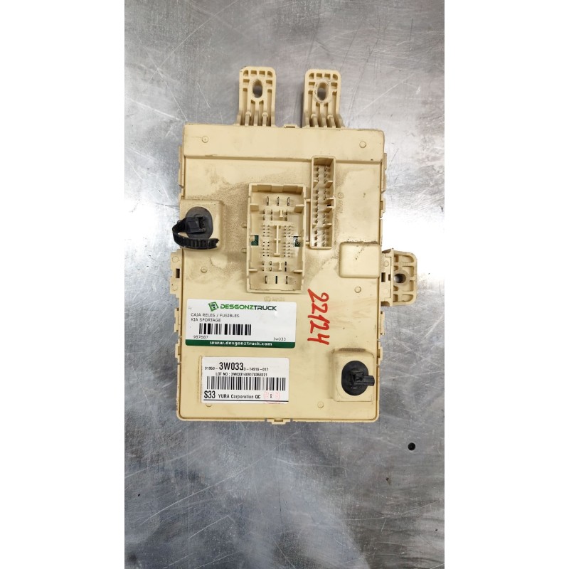 Recambio de caja reles / fusibles para kia sportage concept 4x2 referencia OEM IAM 3w033