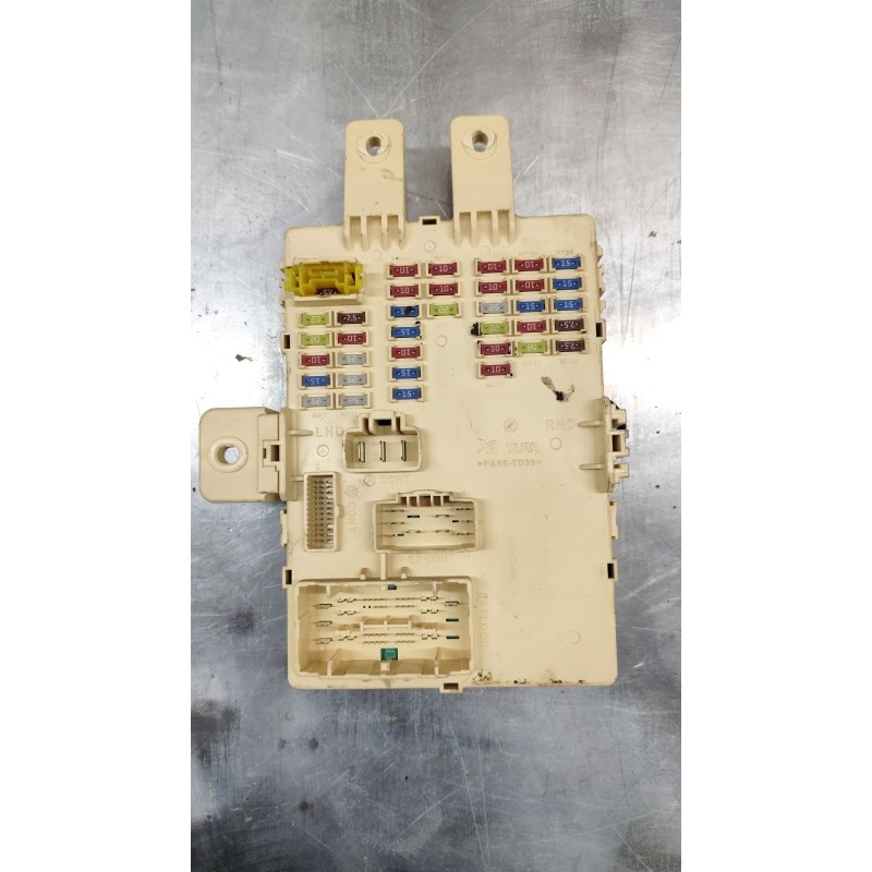 Recambio de caja reles / fusibles para kia sportage concept 4x2 referencia OEM IAM 3w033 2