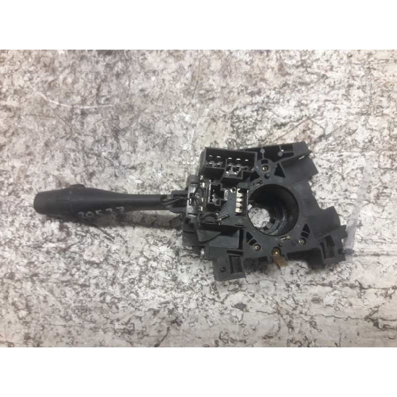 Recambio de mando limpia para nissan terrano/terrano.ii (r20) referencia OEM IAM 54353353 10/3 PINS 2