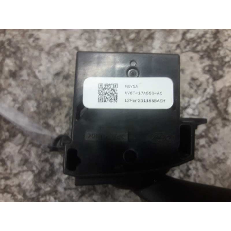 Recambio de mando limpia para ford focus lim. (cb8) titanium referencia OEM IAM AV6T17A553AC 10 PINS 2