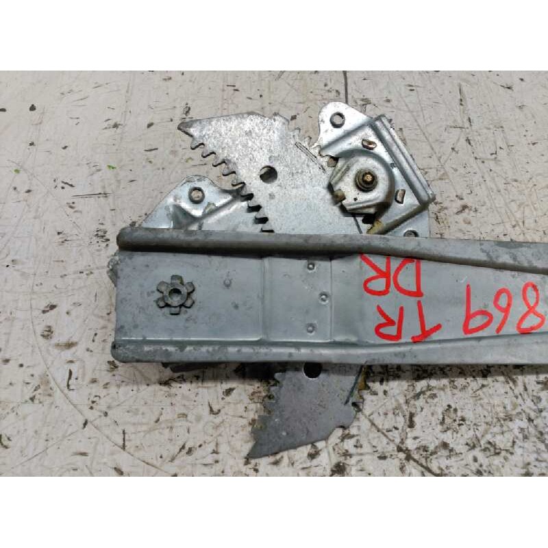 Recambio de elevalunas trasero derecho para nissan micra (k11) básico (k11) referencia OEM IAM  MANUAL - Blanco 2