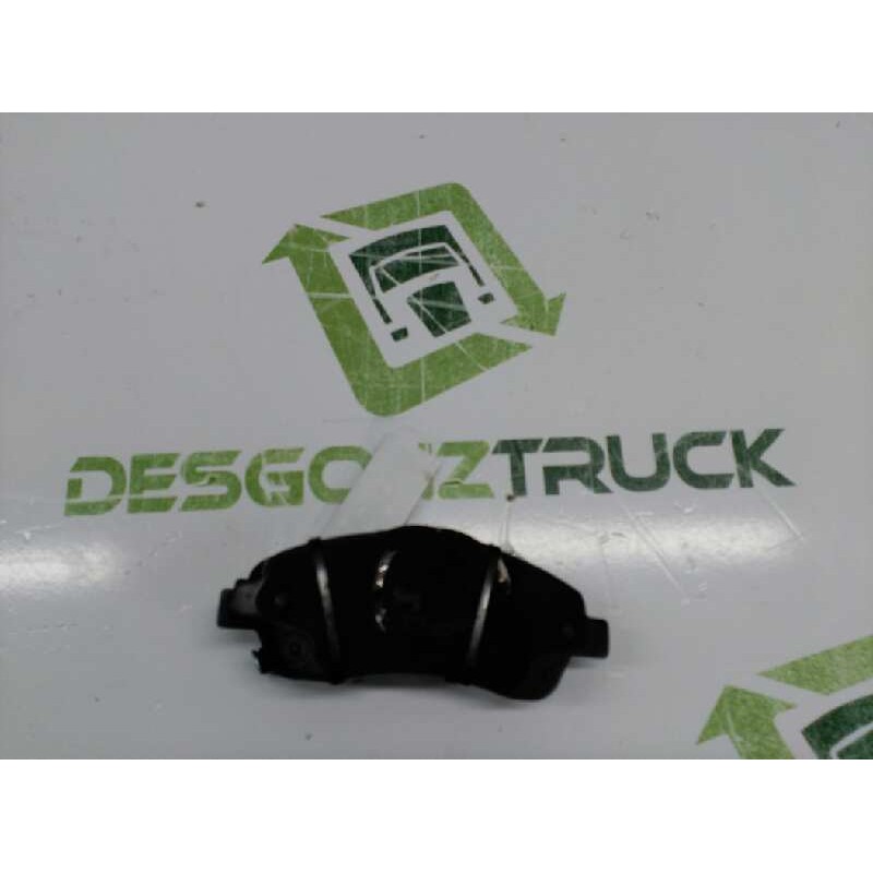 Recambio de pastillas de freno delanteras para toyota corolla verso (r1) 1.8 luna referencia OEM IAM   