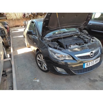 opel astra j lim. del año 2012