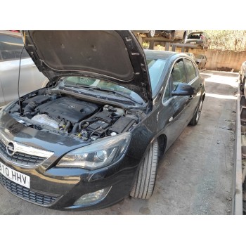 opel astra j lim. del año 2012