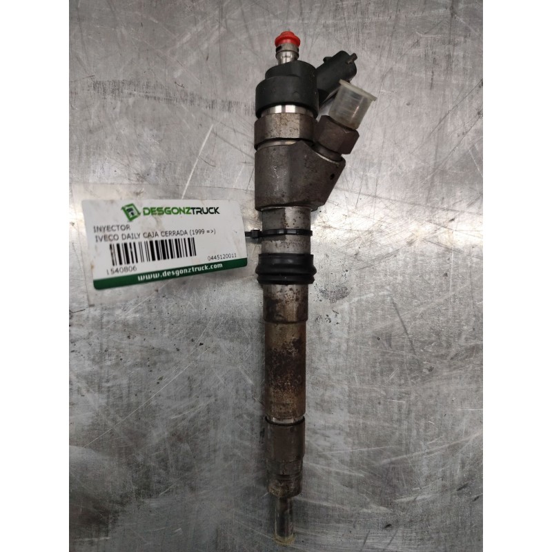 Recambio de inyector para iveco daily caja cerrada (1999 =>) referencia OEM IAM 0445120011  