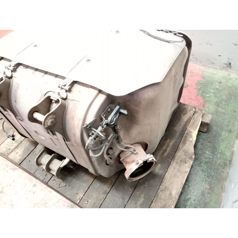Recambio de catalizador para iveco eurocargo fg 120 e larga distancia referencia OEM IAM 5801391046 - Blanco 2