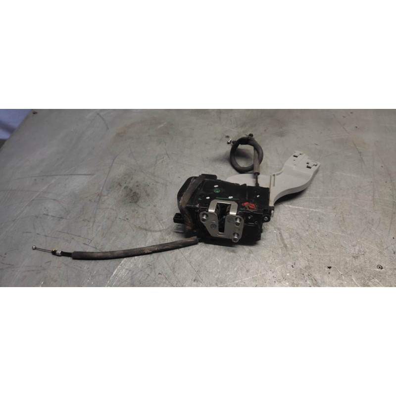 Recambio de cerradura puerta trasera izquierda para kia sportage concept 4x2 referencia OEM IAM 814103U000 4 PINS