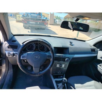 opel astra h berlina del año 2006