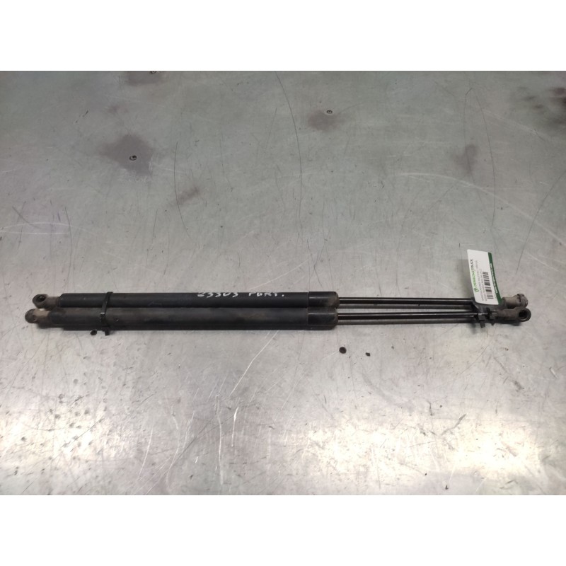 Recambio de amortiguadores maletero / porton para nissan primera berlina (p12) acenta referencia OEM IAM  575N 