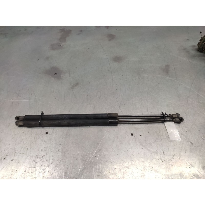 Recambio de amortiguadores maletero / porton para nissan primera berlina (p12) acenta referencia OEM IAM  575N 2