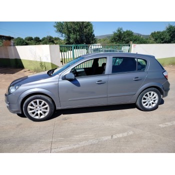 opel astra h berlina del año 2006