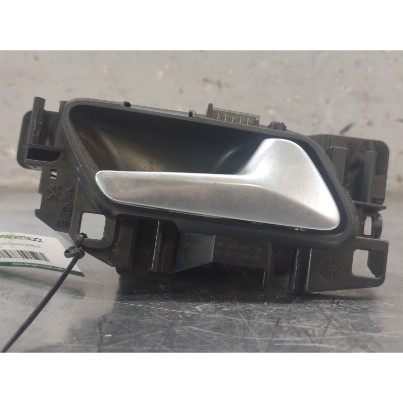 Recambio de maneta interior trasera derecha para peugeot 308 active referencia OEM IAM   