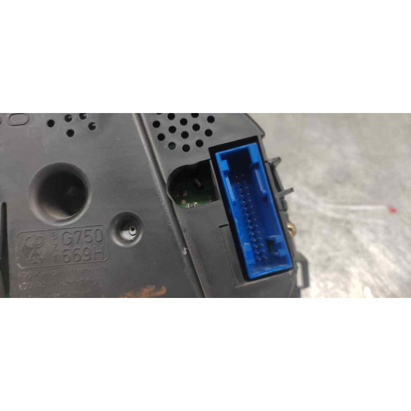 Recambio de cuadro instrumentos para skoda octavia berlina (1u2) 1.9 tdi slx (81kw) referencia OEM IAM 1U0920811 4