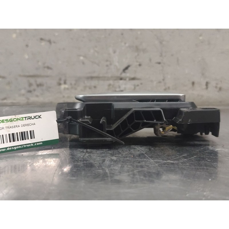 Recambio de maneta interior trasera derecha para peugeot 308 active referencia OEM IAM - Blanco 2