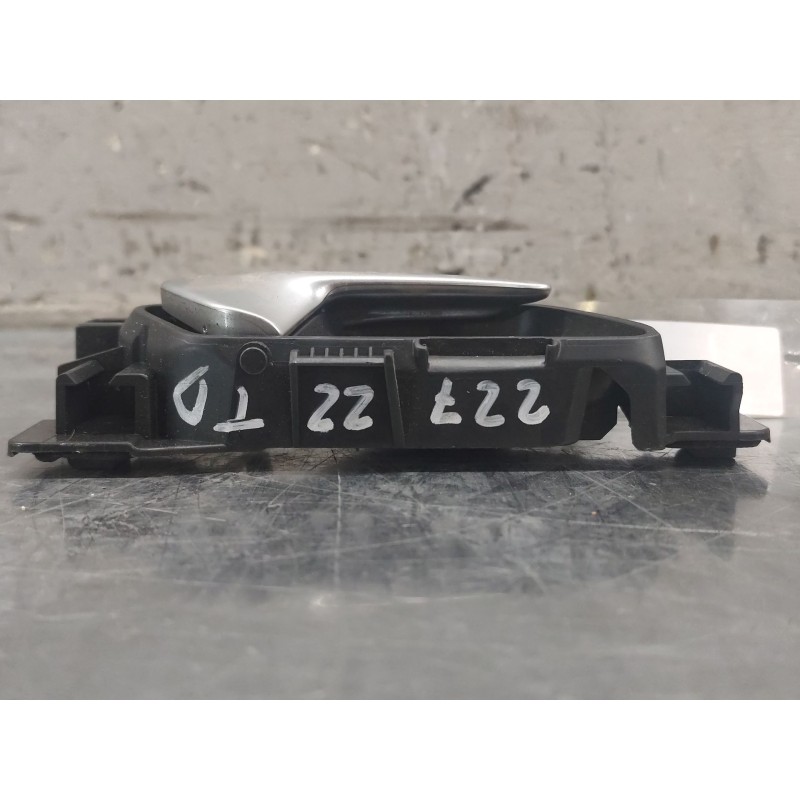 Recambio de maneta interior trasera derecha para peugeot 308 active referencia OEM IAM - Blanco 3
