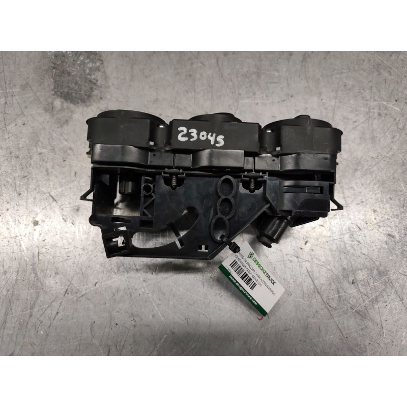 Recambio de mando calefaccion / aire acondicionado para volkswagen caddy ka/kb (2k) furg. referencia OEM IAM - Blanco 2