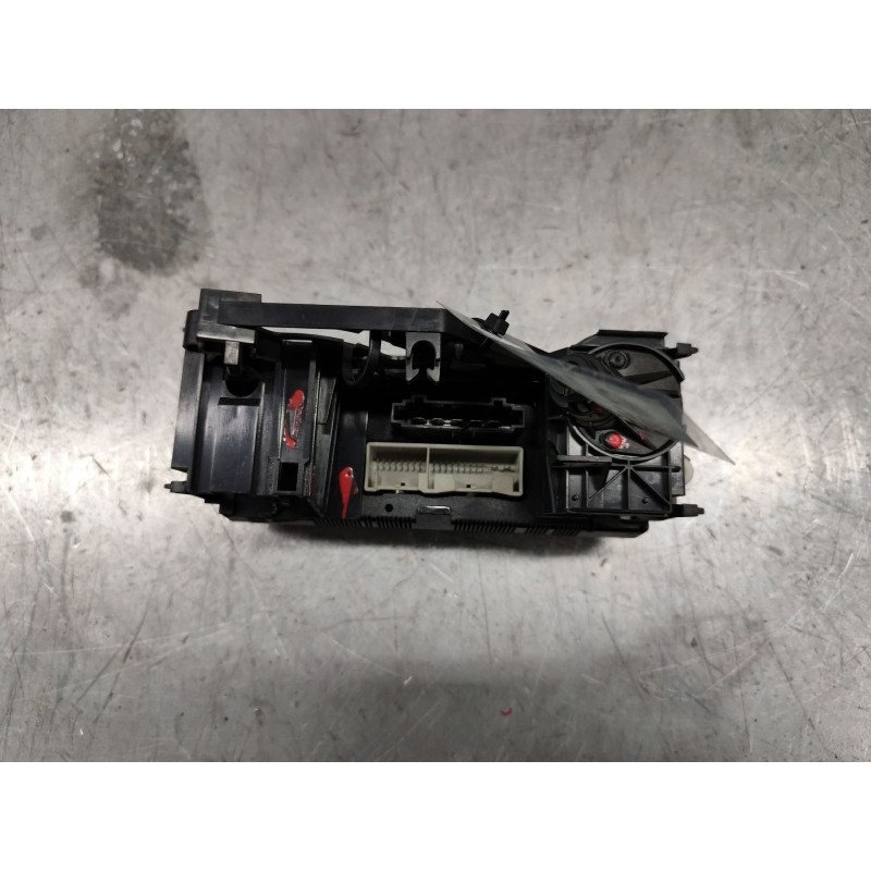 Recambio de mando calefaccion / aire acondicionado para volkswagen caddy ka/kb (2k) furg. referencia OEM IAM - Blanco 3