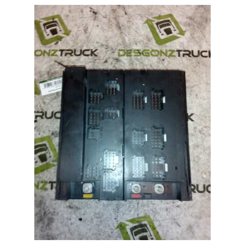 Recambio de caja reles / fusibles para mercedes trucks actros 1848 ak (476cv) referencia OEM IAM 0015430615 8JE00737700 3