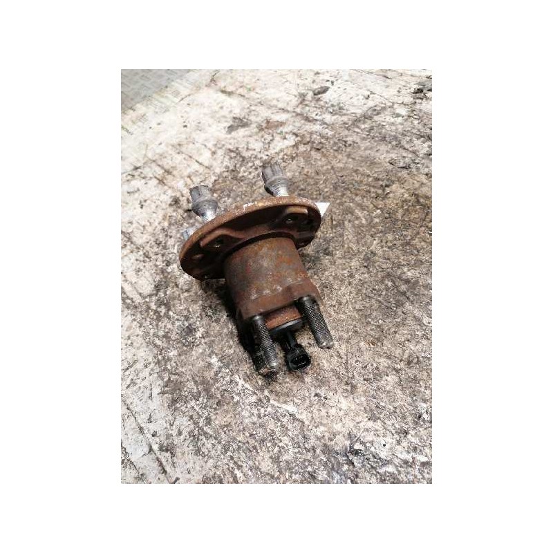 Recambio de buje trasero derecho para opel zafira b cosmo referencia OEM IAM   2 PINS 2