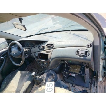 ford focus berlina (cak) del año 1998