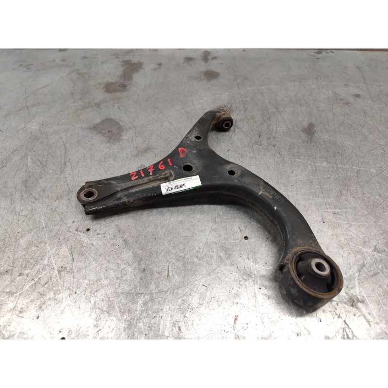 Recambio de brazo suspension inferior delantero derecho para hyundai accent (mc) gl referencia OEM IAM - Blanco 4