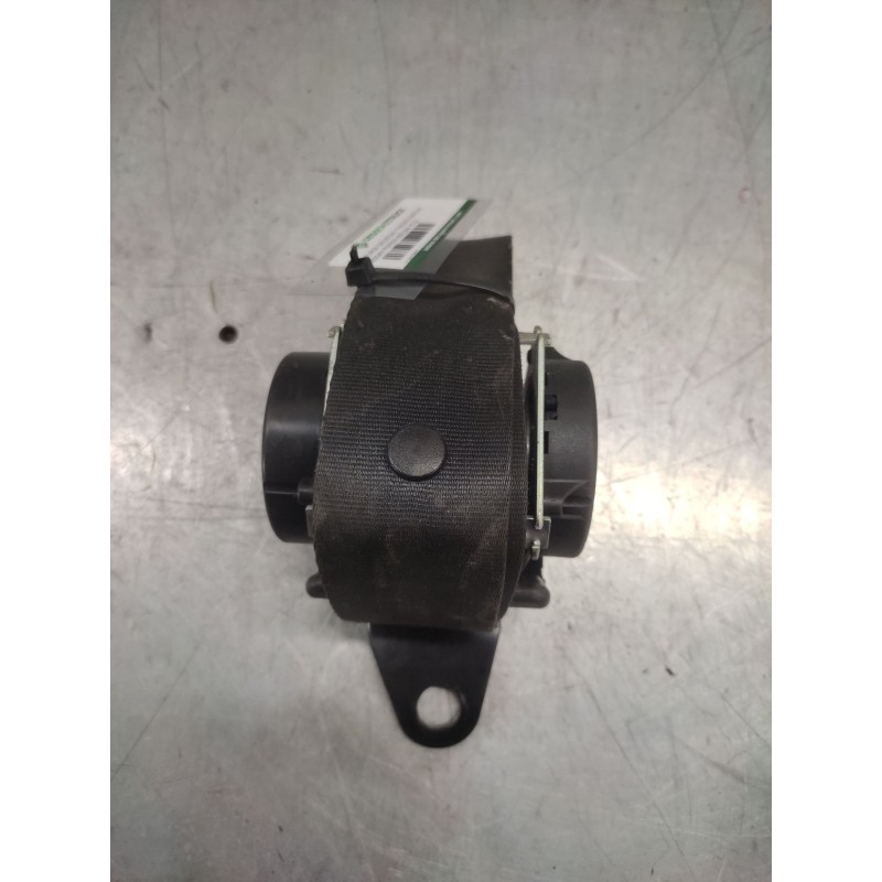 Recambio de cinturon seguridad trasero derecho para nissan primera berlina (p12) acenta referencia OEM IAM 3