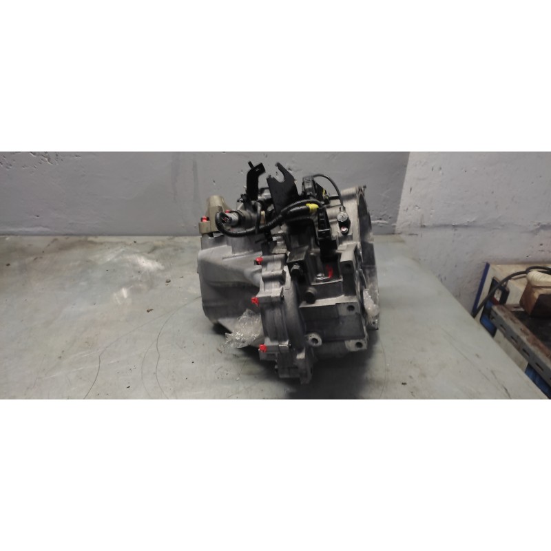 Recambio de caja cambios para hyundai accent (mc) gl referencia OEM IAM P61763 - Blanco 2