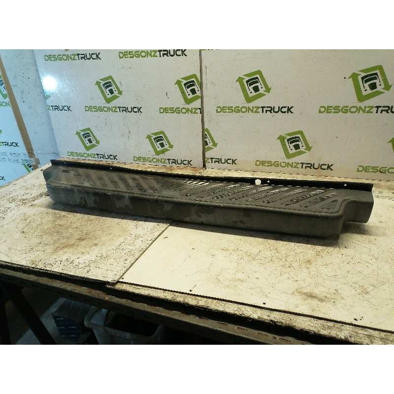Recambio de paragolpes trasero para ford transit mod. 2000 combi ft 280 2.0 corto referencia OEM IAM   CENTRAL - Blanco 2