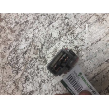 Recambio de warning para hyundai elantra referencia OEM IAM  9 PINS 