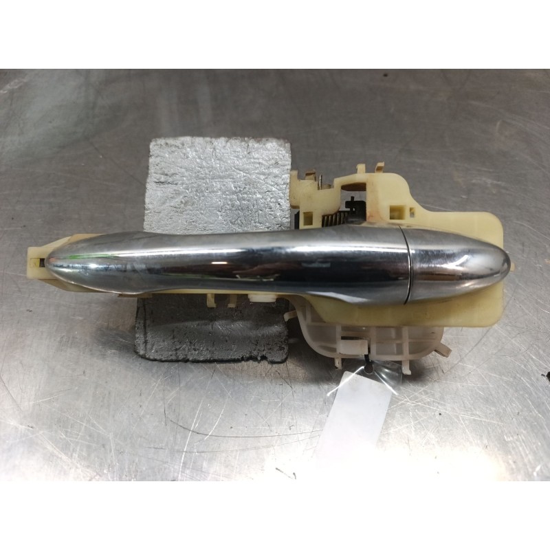 Recambio de maneta exterior delantera derecha para kia sportage concept 4x2 referencia OEM IAM