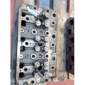 Recambio de culata para pegaso trucks serie 1200 1236 referencia OEM IAM 3EM406715  