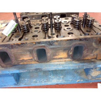 Recambio de culata para pegaso trucks serie 1200 1236 referencia OEM IAM 3EM406715  