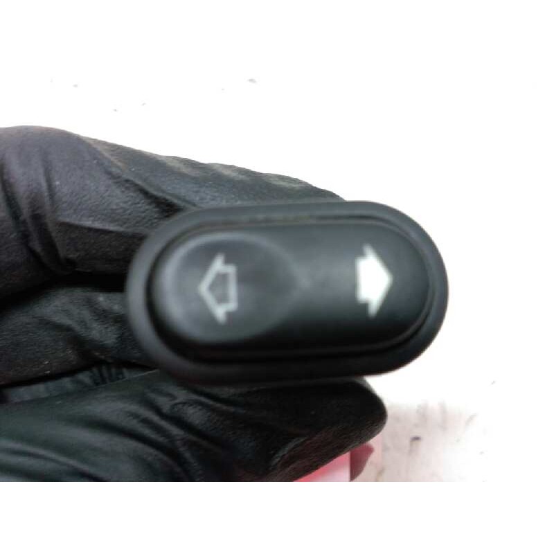 Recambio de mando elevalunas trasero derecho para ford scorpio berl./turnier referencia OEM IAM 14529AA 03160000 