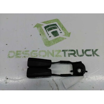 ENGANCHE DE CINTURON TRASERO DERECHO 2118600269 