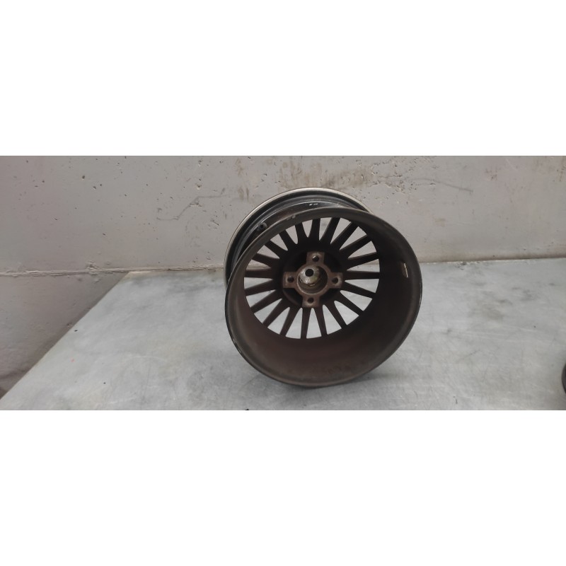 Recambio de juego llantas para opel corsa c blue line referencia OEM IAM  14 X 6.0JJ ET38 14''-4 TORNILLOS - Blanco 8