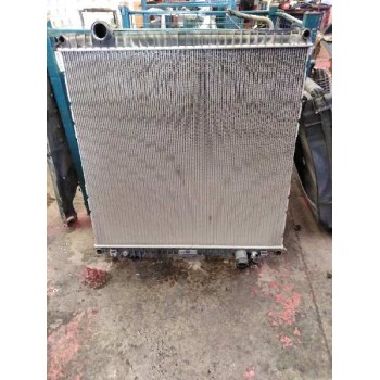 Recambio de radiador agua para man tgx 18.xxx fg / 4x2 bl xl referencia OEM IAM 81061006854  