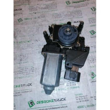 MOTOR ELEVALUNAS DELANTERO DERECHO 119024113 8 PINS 