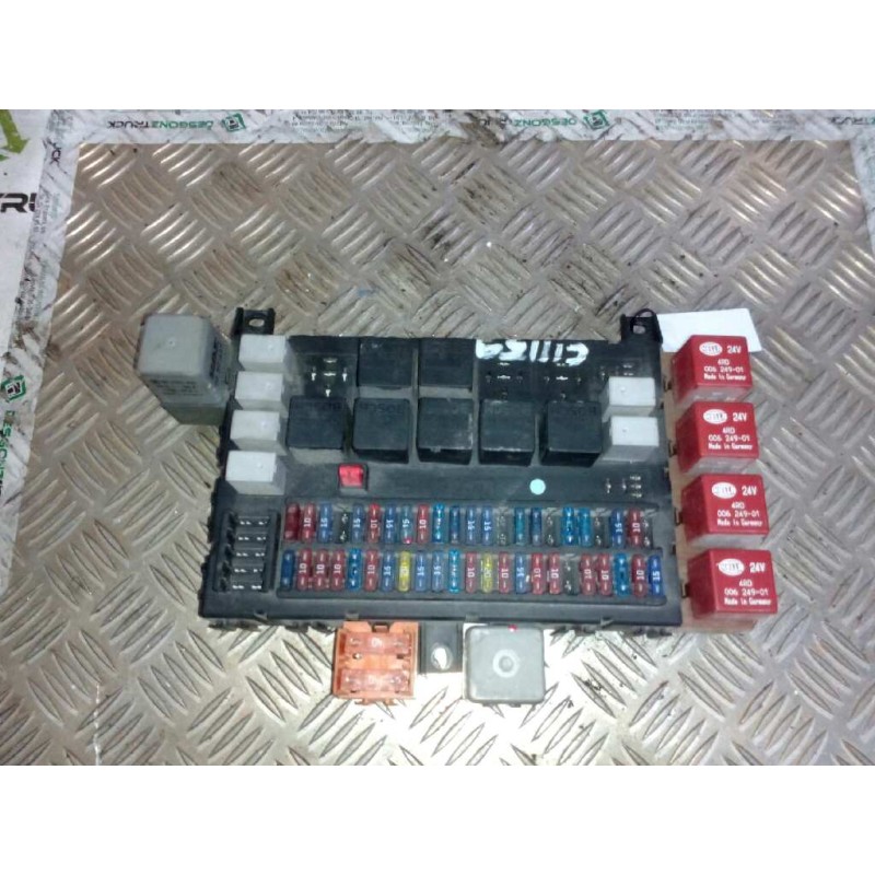 Recambio de caja reles / fusibles para daf serie 95 xf .480 fsagf (typ.480) ab11/02 super-space-cab referencia OEM IAM 1452112 - Azul