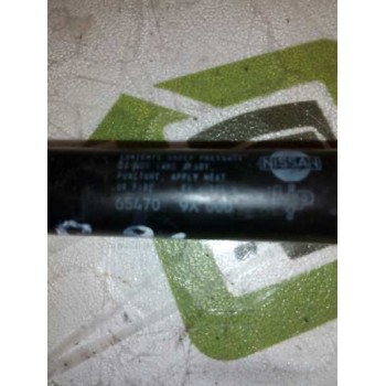 Recambio de bombin calandra para nissan trucks atleon atleon 150.21 referencia OEM IAM 654709X000  
