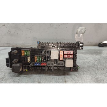 CAJA RELES / FUSIBLES 2129060505 