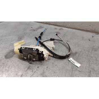 CERRADURA PUERTA TRASERA DERECHA A2047301435 